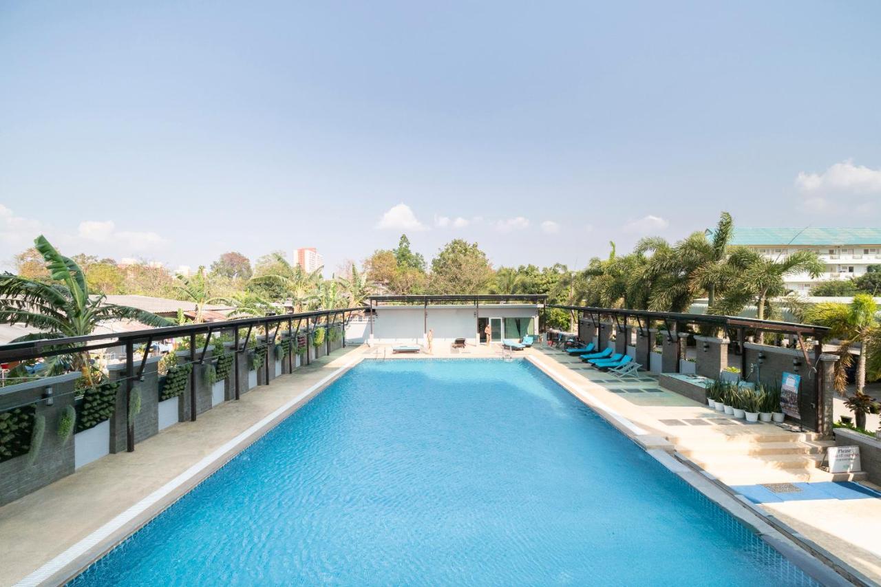 Oyo 829 Royal Thai Residence جومتين بيتش المظهر الخارجي الصورة